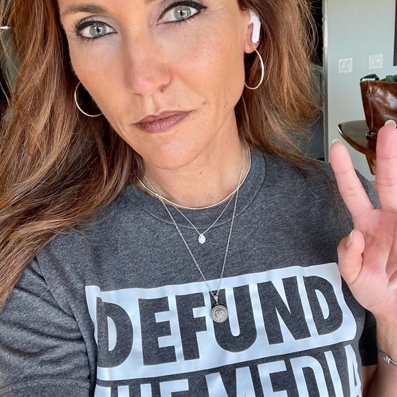 Meet your Posher, Kristen - Picture 5 of 5